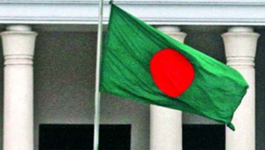 রাজধানীতে পতাকা টানাতে গিয়ে স্কুল শিক্ষার্থীর মৃত্যু