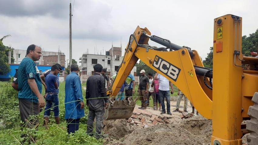 গজারিয়ায় টানা ৩ দিনের অভিযানে ২৯ কিলোমিটার অবৈধ গ্যাস লাইন বিচ্ছিন্ন