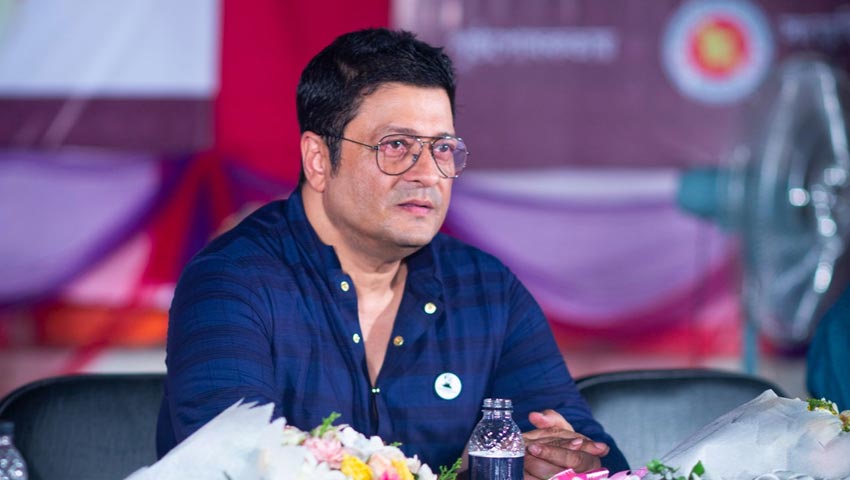 চিত্রনায়ক ফেরদৌসের বিরুদ্ধে হত্যা মামলা  