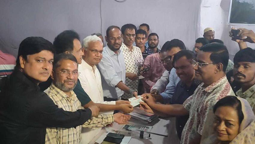 বিএনপির ত্রাণ তহবিলে ২৭ লাখ টাকা দিল খুলনা নগর বিএনপি
