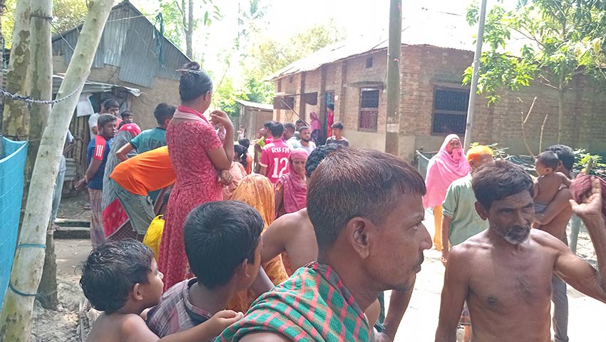 নওগাঁয় পুকুরে ভাসছিল শিশু ইয়ামিনের মরদেহ