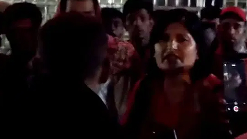 সাংবাদিক মুন্নী সাহা গ্রেফতার