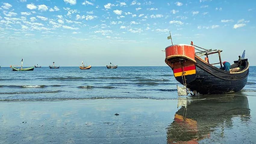 টেকনাফ উপকূলে মাছ ধরার সময় নৌকা উল্টে নিখোঁজ জেলের লাশ উদ্ধার