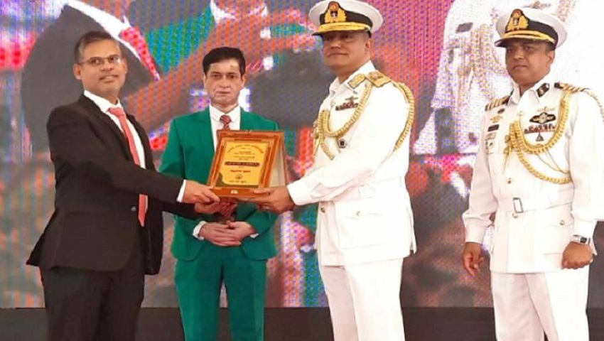 টগি শিপিং ও বসুন্ধরা মাল্টি ট্রেডিংকে সম্মাননা দিল মোংলা বন্দর কর্তৃপক্ষ