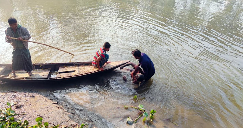 কোটালীপাড়ায় নিখোঁজ জেলের লাশ উদ্ধার