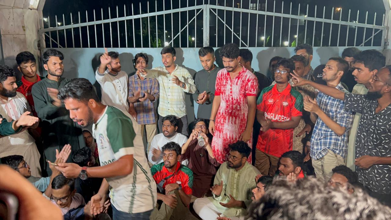 ৯ মাস পর রাবিতে ফিরছে পোষ্য কোটা, ক্ষুব্ধ শিক্ষার্থীরা 