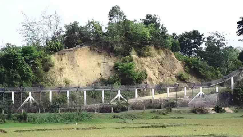 সীমান্তের ওপারে ফের গোলাগুলি, আতঙ্কে স্থানীয়রা