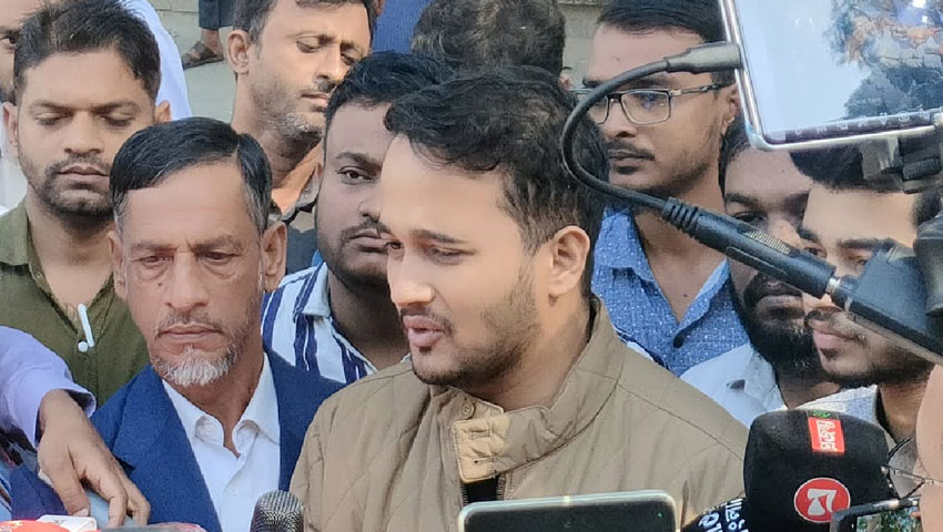 হাসিনাকে হাজারবার ফাঁসি দিলেও কম হবে : মীর স্নিগ্ধ 
