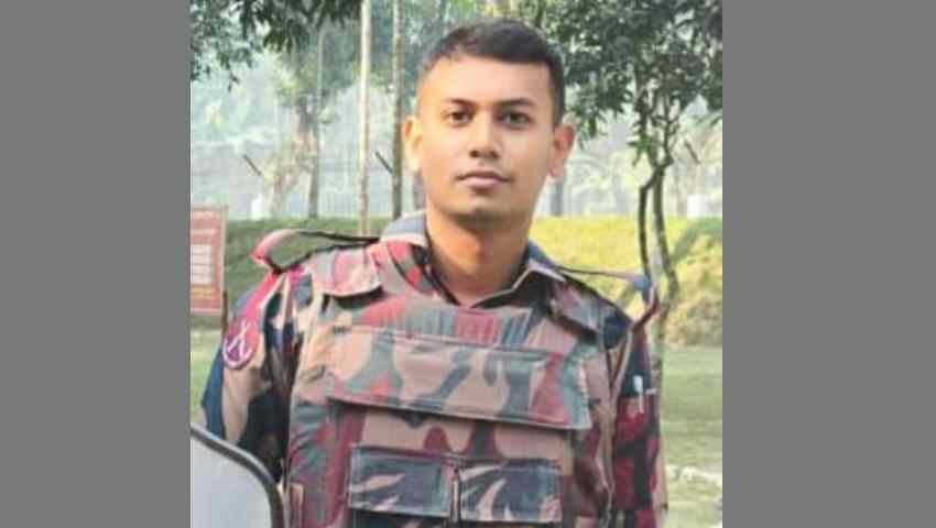 মধ্যরাতে নিজের বুকে গুলি চালালেন বিজিবি সদস্য