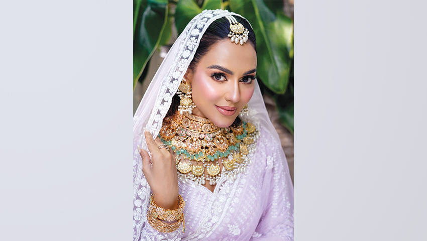 নেচারাল গ্লো থেকে সফট গ্ল্যামার