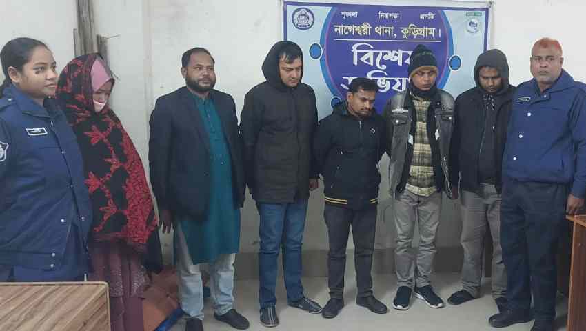 প্রাথমিক শিক্ষক নিয়োগ পরীক্ষা, ডিভাইসসহ আটক ১০
