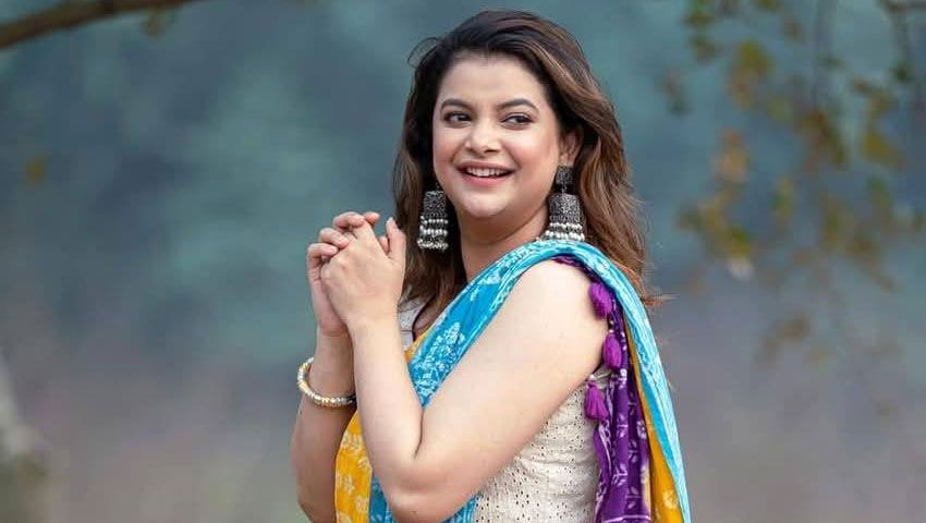 শবনম ফারিয়া কথা বলতে পারছেন না 
