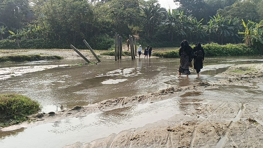 আশ্বাসে বাড়ে দীর্ঘশ্বাস 