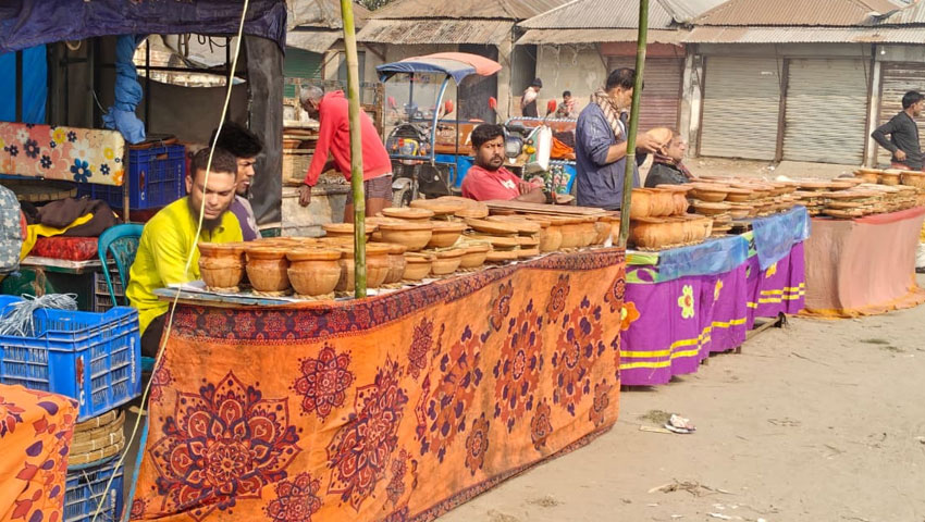 সরস্বতী পূজা উপলক্ষ্যে ঐতিহ্যবাহী দই মেলা