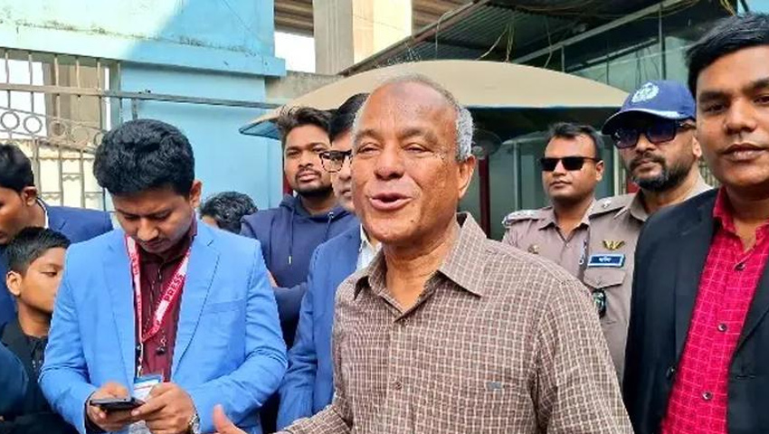 কোনো কেন্দ্র দখলের খবর আমাদের কাছে আসেনি