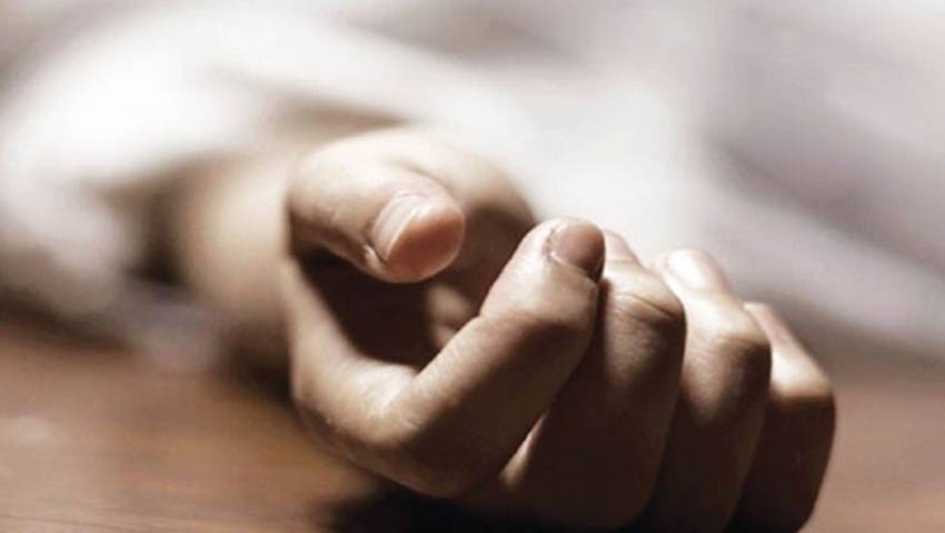বাগেরহাটে শিশুর অর্ধ ঝুলন্ত মরদেহ উদ্ধার