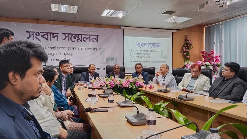 মুখোমুখি গভর্নর ও বাংলাদেশ ব্যাংক কর্মকর্তারা 