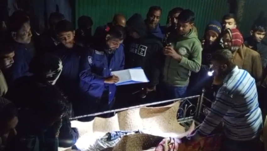 ছেলেকে বাঁচাতে গিয়ে বিদ্যুৎস্পৃষ্ট হয়ে মায়ের মৃত্যু