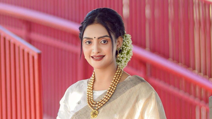 স্বামীসহ নায়িকা রুবিনা নিঝুমের বিরুদ্ধে গ্রেফতারি পরোয়ানা