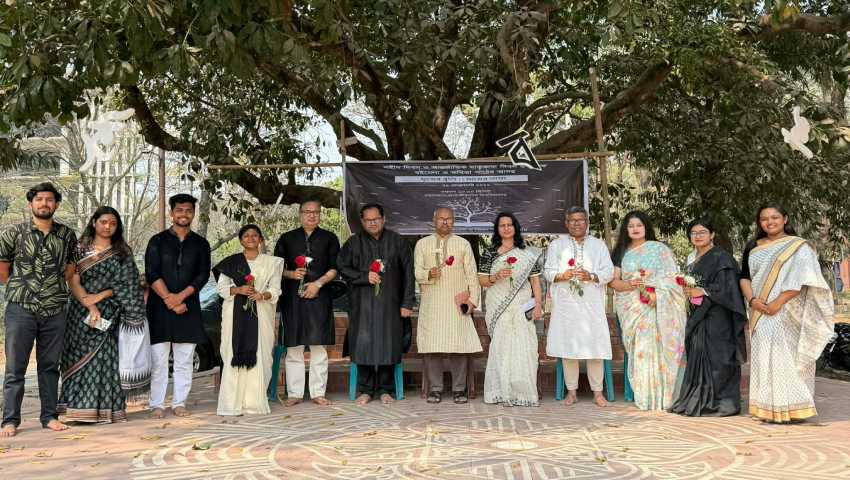 জাবিতে বিবর্তন সংসদের ব্যতিক্রমী বইমেলা ও কবিতা পাঠ