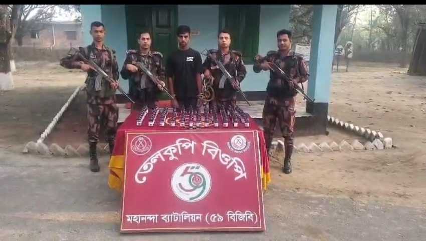১০০ বোতল ভারতীয় সিরাপসহ আটক ১