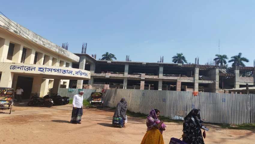 পড়ে আছে ২৩ কোটি টাকার ভবন
