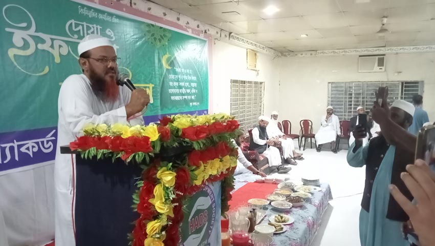 দুনিয়ার কারণে আমরা ইমান-ইসলাম শেষ করে দিই