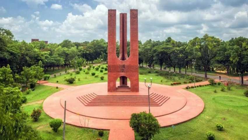 সময়ের আলোতে সংবাদ প্রকাশ, ১৯ দিনের ছুটিতে যাচ্ছে জাবি