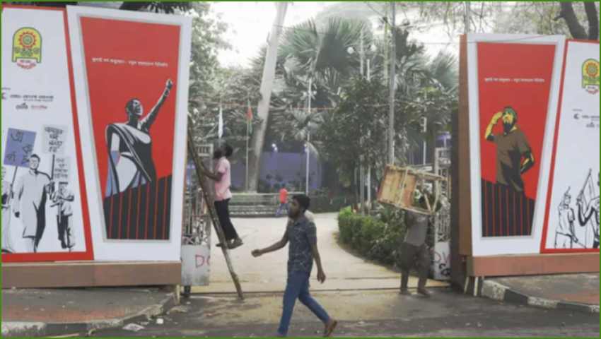 সোহরাওয়ার্দী উদ্যানে ভিড় বাংলা একাডেমি ফাঁকা
