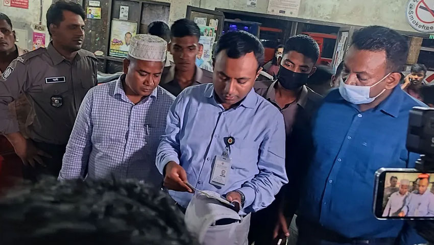 ঈদ যাত্রায় অতিরিক্ত ভাড়া ঠেকাতে রাতেও বিআরটিএর নজরদারি 