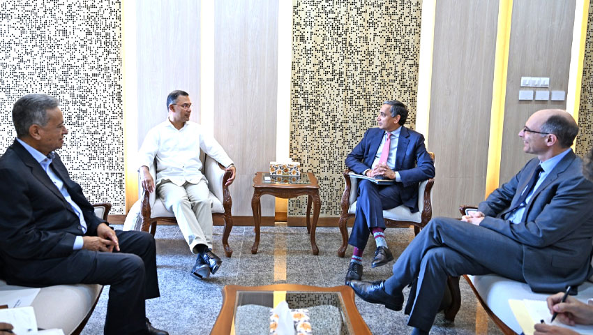 প্রধানমন্ত্রীর সঙ্গে আইএমএফ এশিয়া ও প্যাসিফিক বিভাগের পরিচালকের সাক্ষাৎ