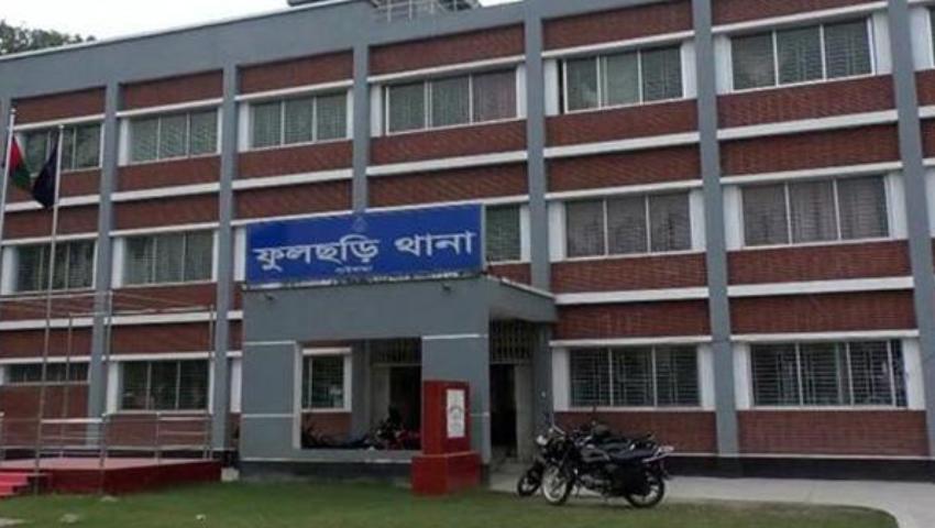 পুলিশের গাড়ি ভাঙচুর করে ৩ আসামি ছিনতাই
