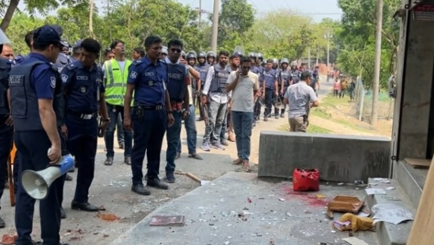 অর্ধশতাধিক ককটেল বিস্ফোরণ, অগ্নিসংযোগ ও লুটপাট