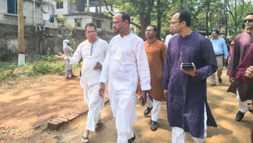 জাতীয় চিড়িয়াখানার প্রায় ৭ একর জমি দ্রুত পুনরুদ্ধারের নির্দেশ প্রাণিসম্পদ প্রতিমন্ত্রীর
