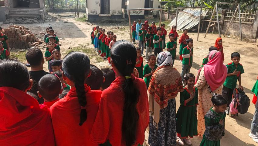 রামগতির ৯৬ স্কুলে দেওয়া হবে ডিম, দুধ ও কলা