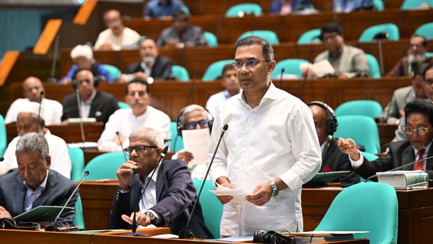২ লাখ শিক্ষার্থীকে বিনামূল্যে স্কুলড্রেস দেবে সরকার