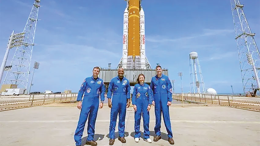 চাঁদের দিকে যাত্রা শুরু করেছে আর্টেমিস-২