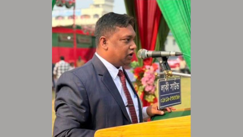 ইউএনওর বদলিকে ঘিরে লোহাগাড়ায় সমালোচনার ঝড়