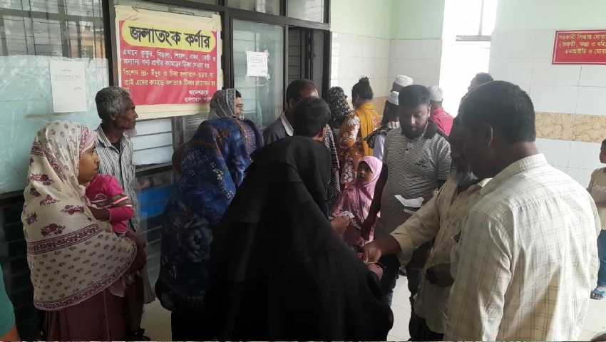 জলাতঙ্ক টিকার সংকটে ভোগান্তিতে রোগীরা