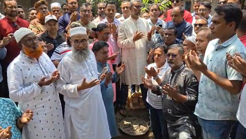 যুবদলের প্রয়াত নেতা হারুনের পরিবারকে বাড়ি উপহার দিলেন প্রধানমন্ত্রী