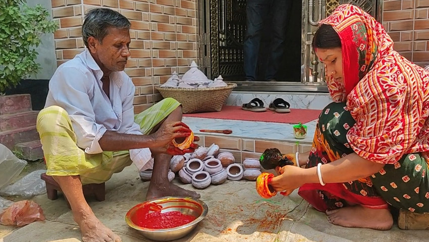 বৈশাখ ঘিরে ব্যস্ত আখাউড়ার মৃৎশিল্পীরা