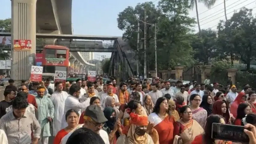 নববর্ষ বরণে এনসিপির শোভাযাত্রা