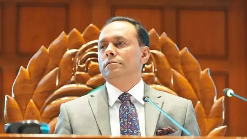 অধিবেশন চলাকালে ফোনে কথা ও ফ্লোর ক্রস, সতর্ক করলেন ডেপুটি স্পিকার