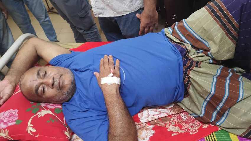 কালিহাতীতে এমপির ভাইয়ের নির্দেশে সন্ত্রাসী হামলা