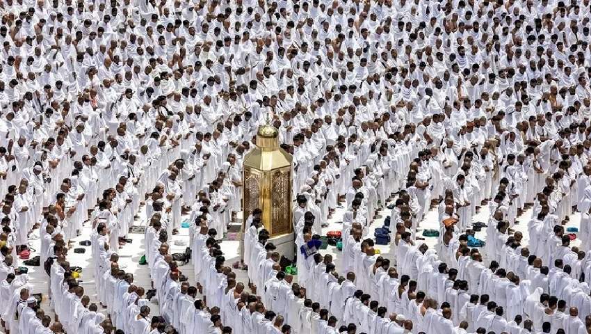 হজের সফর : কোথায় কখন কী করবেন