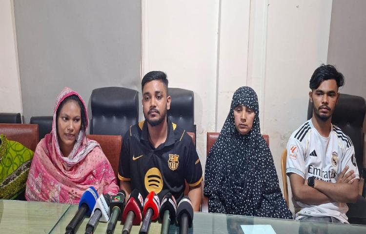 মাদক সেবনের প্রতিবাদ করায় গৃহবধূর পেটে লাথি 