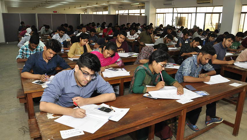 জাতীয় বিশ্ববিদ্যালয়ে ভর্তি পরীক্ষা আজ, মানতে হবে ১১ নির্দেশনা