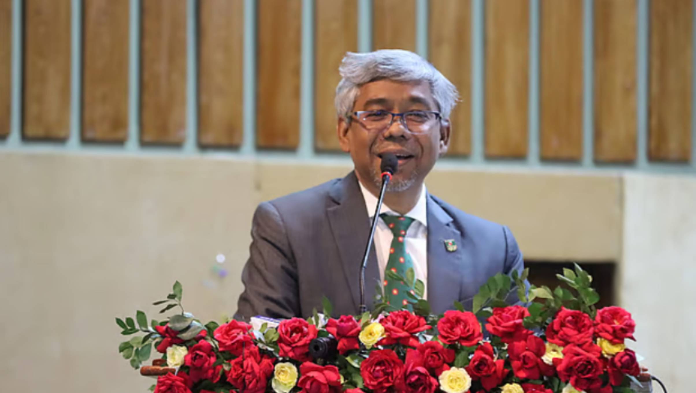 সিগারেটের ওপর কর বাড়বে না : এনবিআর চেয়ারম্যান