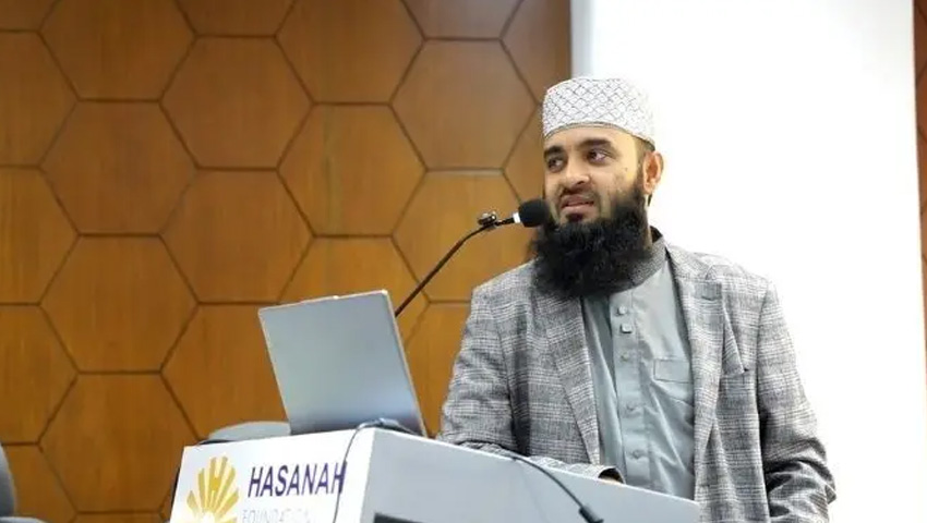 হজ পালনকারীদের সহায়তায় আজহারীর ‘হজ হেল্প ডেস্ক’ 