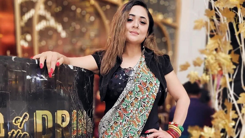 হুমকির অভিযোগে মুখ খুললেন অভিনেত্রী রূপাঞ্জনা